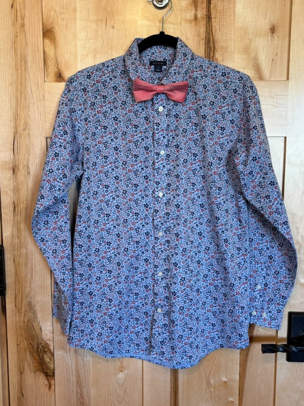 Boys Tommy Hilfiger Long Sleeved Floral Dress Shirt with Bow Tie 20 Red Blue